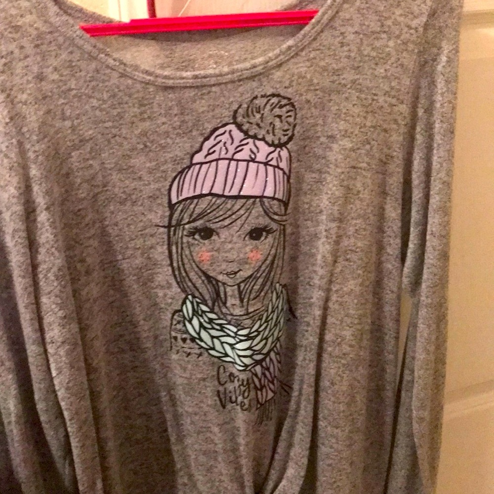 Selling a long sleeve shirt.